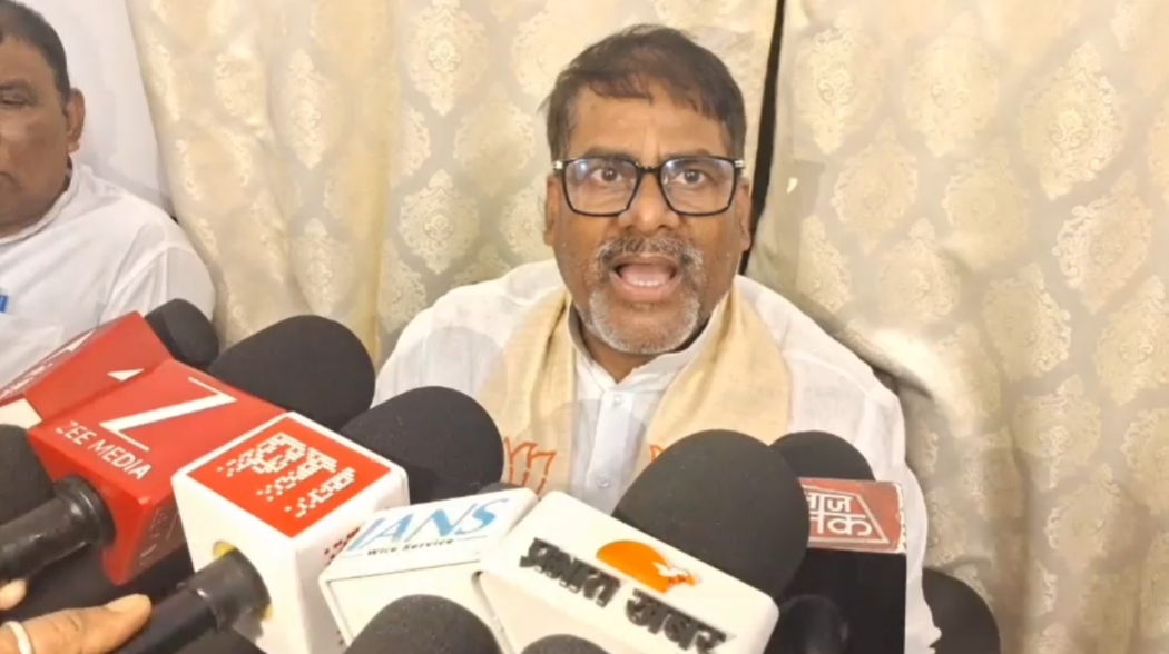 “राबड़ी परिवार को संविधान तोड़ने की आदत, इसी वजह से सत्ता से दूर है राजद” – मंत्री प्रमोद कुमार चंद्रवंशी