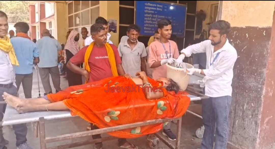 ANMMCH में ‘वार्ड बॉय बना डॉक्टर’, जहर खाई महिला का करता दिखा इलाज, अस्पताल प्रशासन पर उठे सवाल