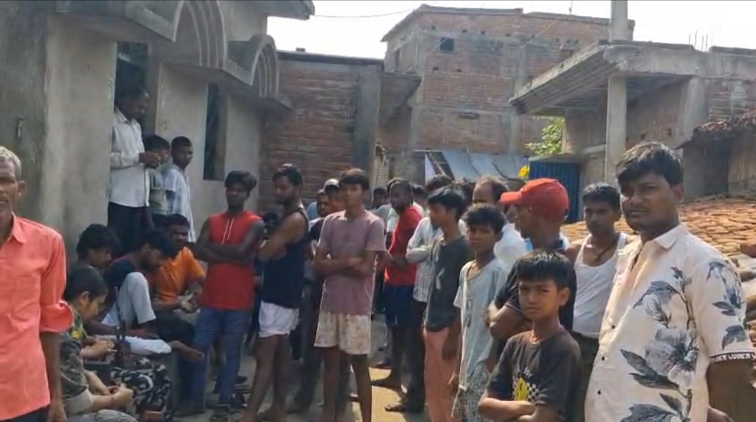 सड़क हादसे में घायल दसवीं के छात्र ने तोड़ा दम, शनिवार को हुआ था हादसा