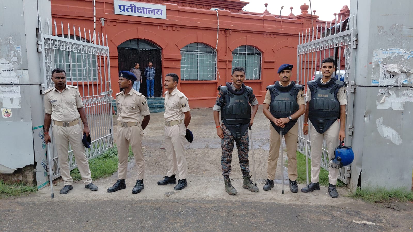 छात्रों के संभावित आंदोलन को लेकर गया प्रशासन हाई अलर्ट, संवेदनशील इलाकों में बढ़ाई गई सुरक्षा