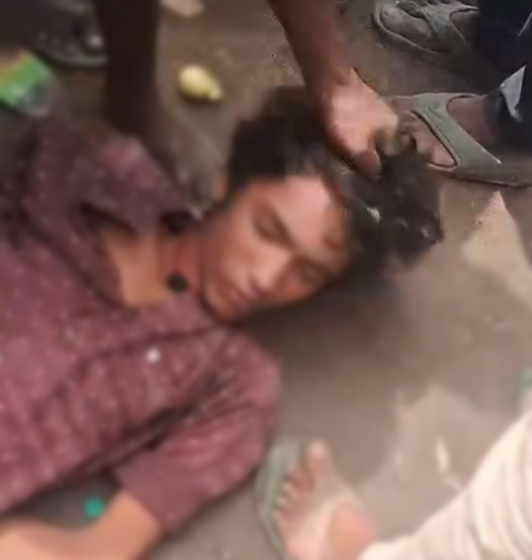 गया में दिनदहाड़े छात्र पर चाकू से हमला, गर्दन पर वार से मचा हड़कंप; लोगों ने आरोपी नाबालिग को दबोचा