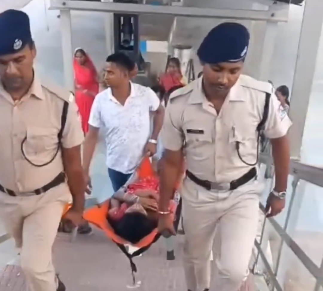 ट्रेन में अचानक मची हलचल… कुछ देर बाद गूंजी किलकारी, RPF ने संभाली मां-बच्चे की जिम्मेदारी